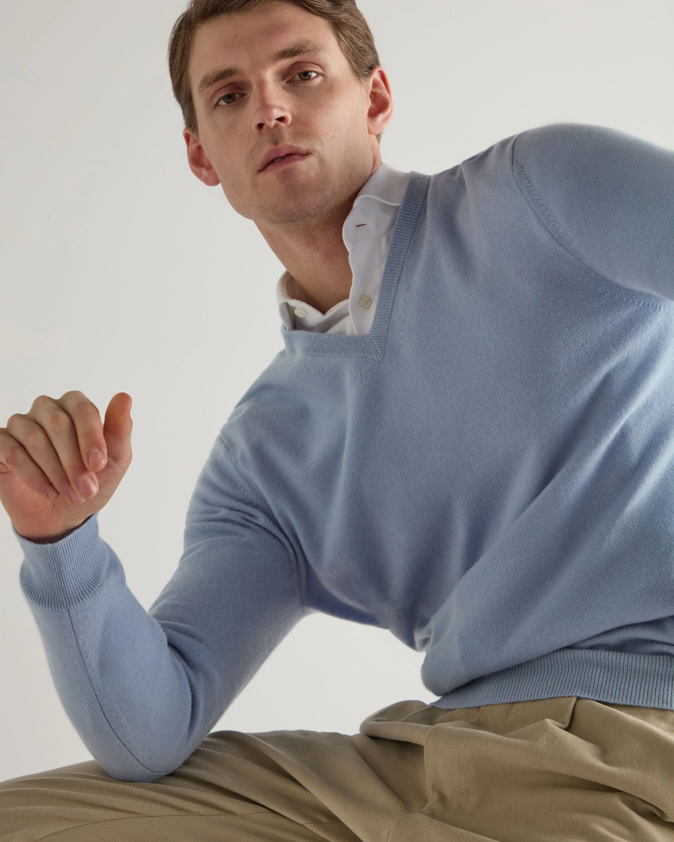 Men's Burlington V Neck Cashmere Sweater Sea Mist Blue - Image 5