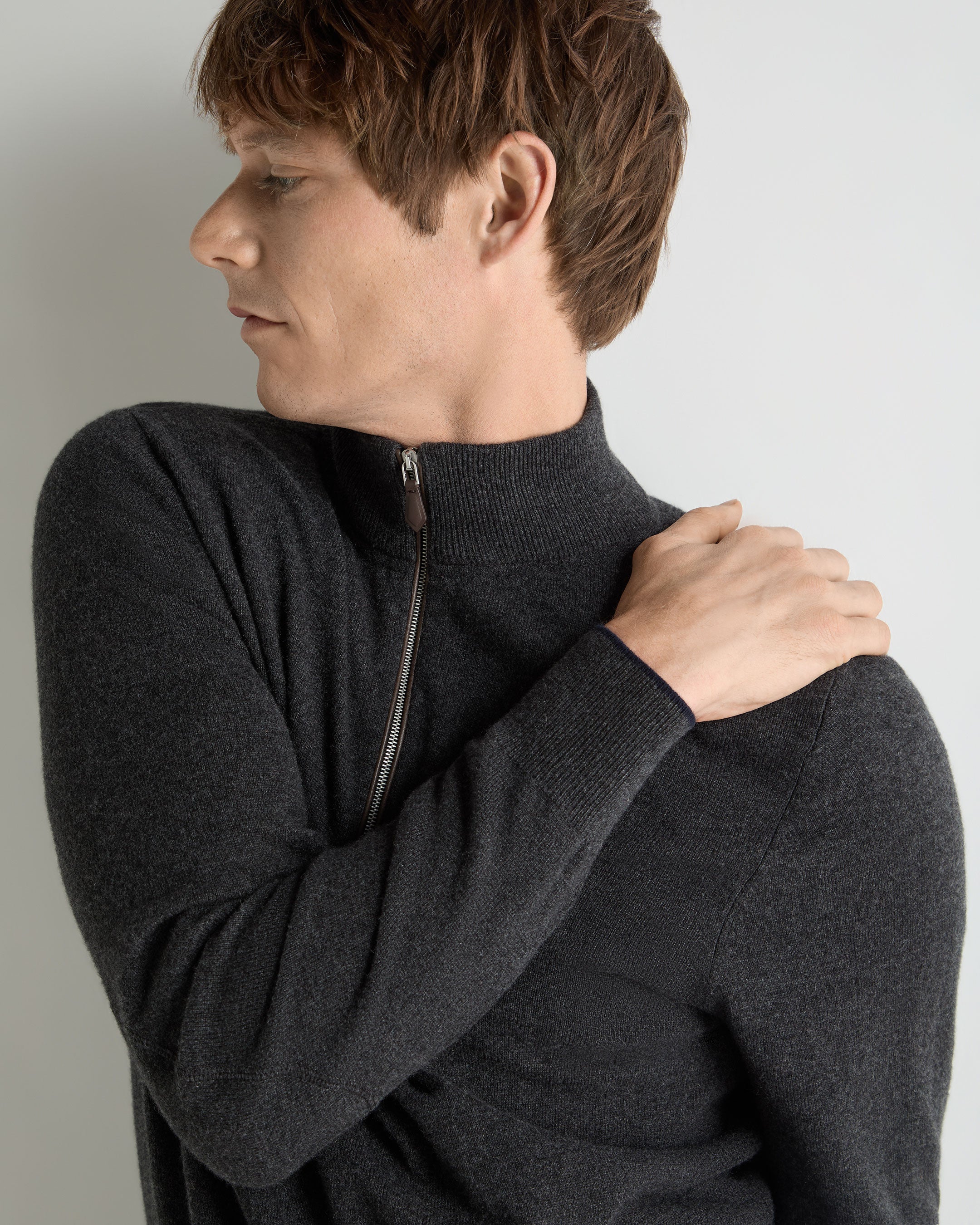 Men's Carnaby Half Zip Cashmere Sweater Deep Charcoal Grey - Image 5