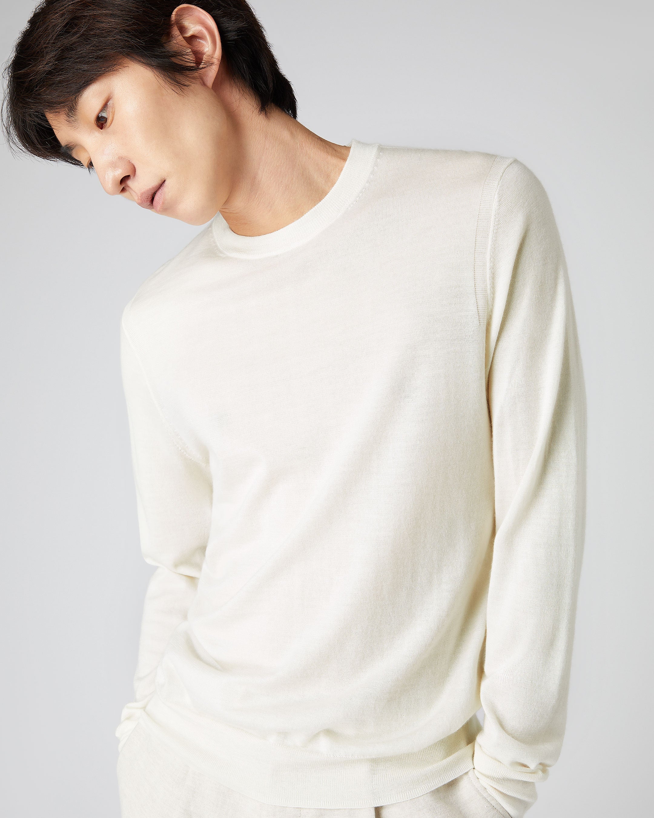 Men's Covent Fine Gauge Cashmere Round Neck Sweater New Ivory White - Image 5