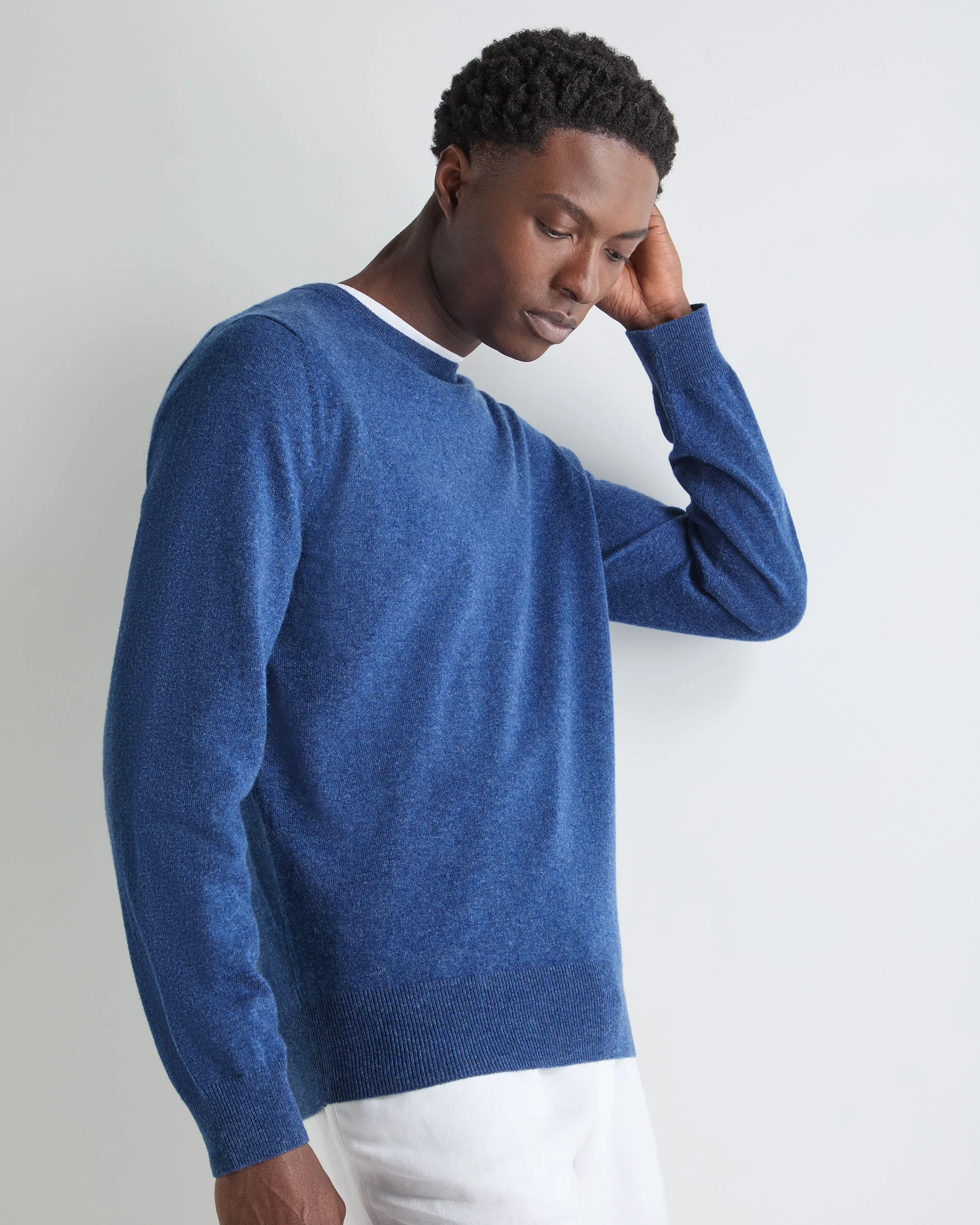 Men's Oxford Round Neck Cashmere Sweater Bright Denim Blue - Image 5