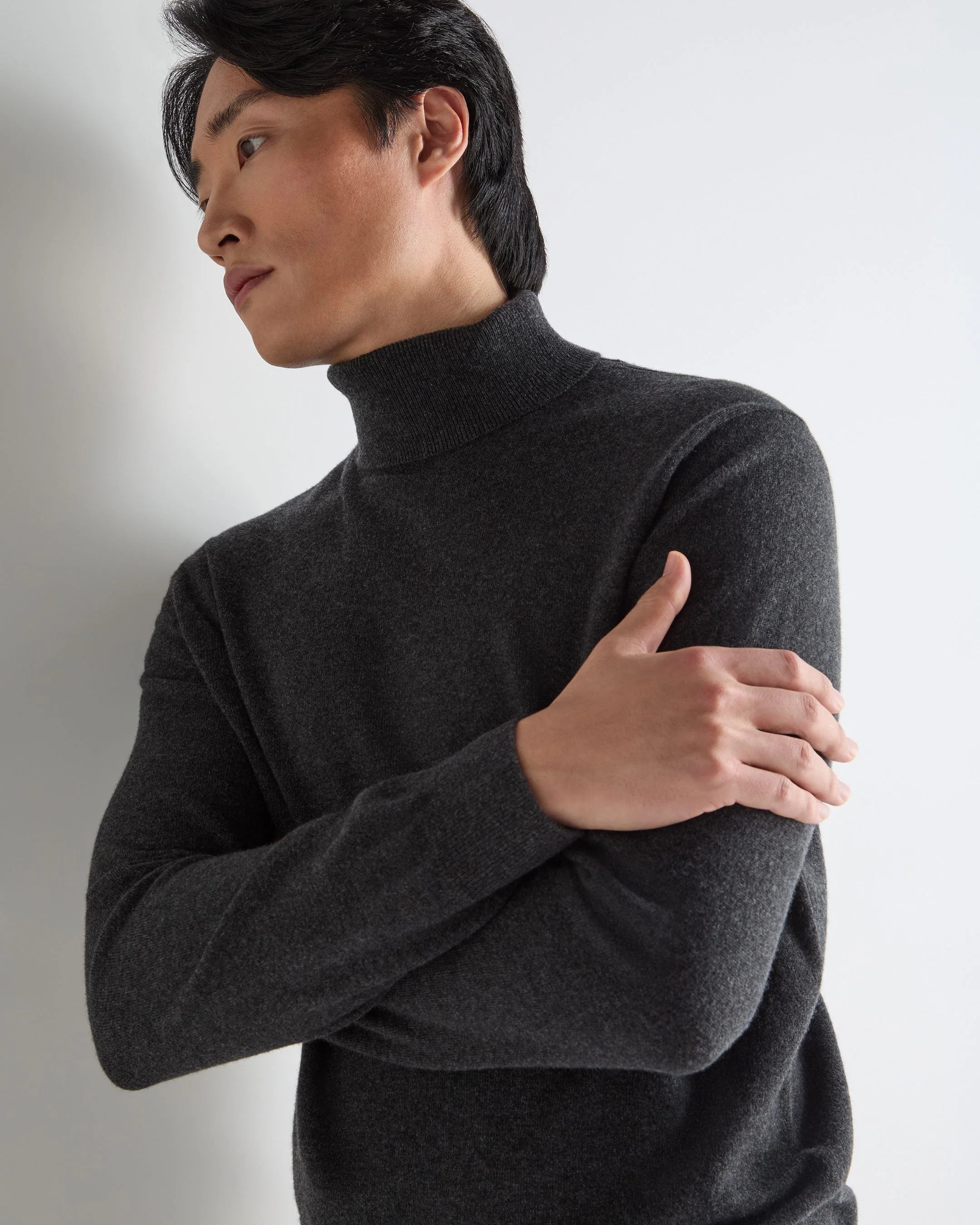 Men's Trafalgar Turtle Neck Cashmere Sweater Deep Charcoal Grey - Image 5