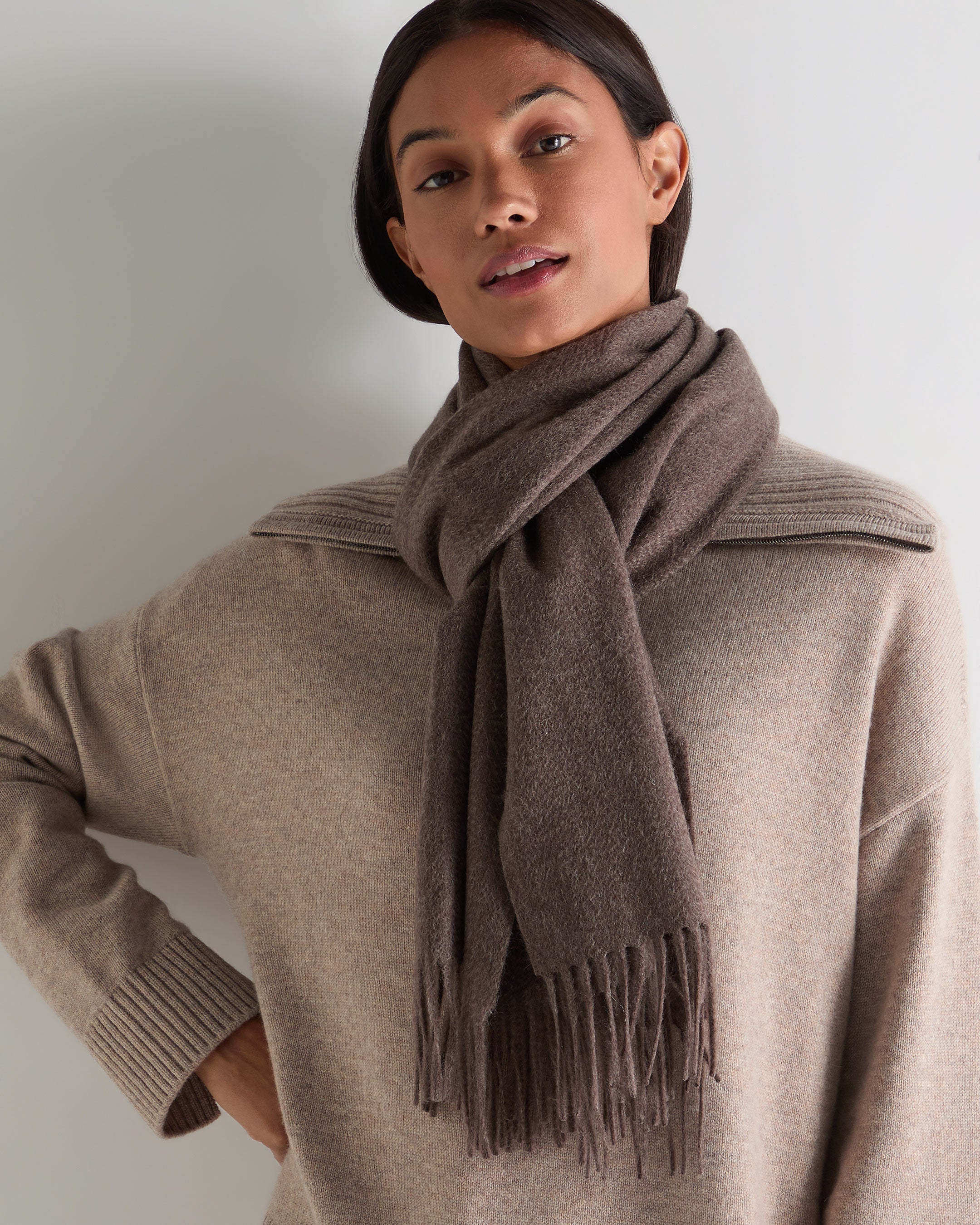 Unisex Large Woven Cashmere Scarf Otter Brown - Image 3