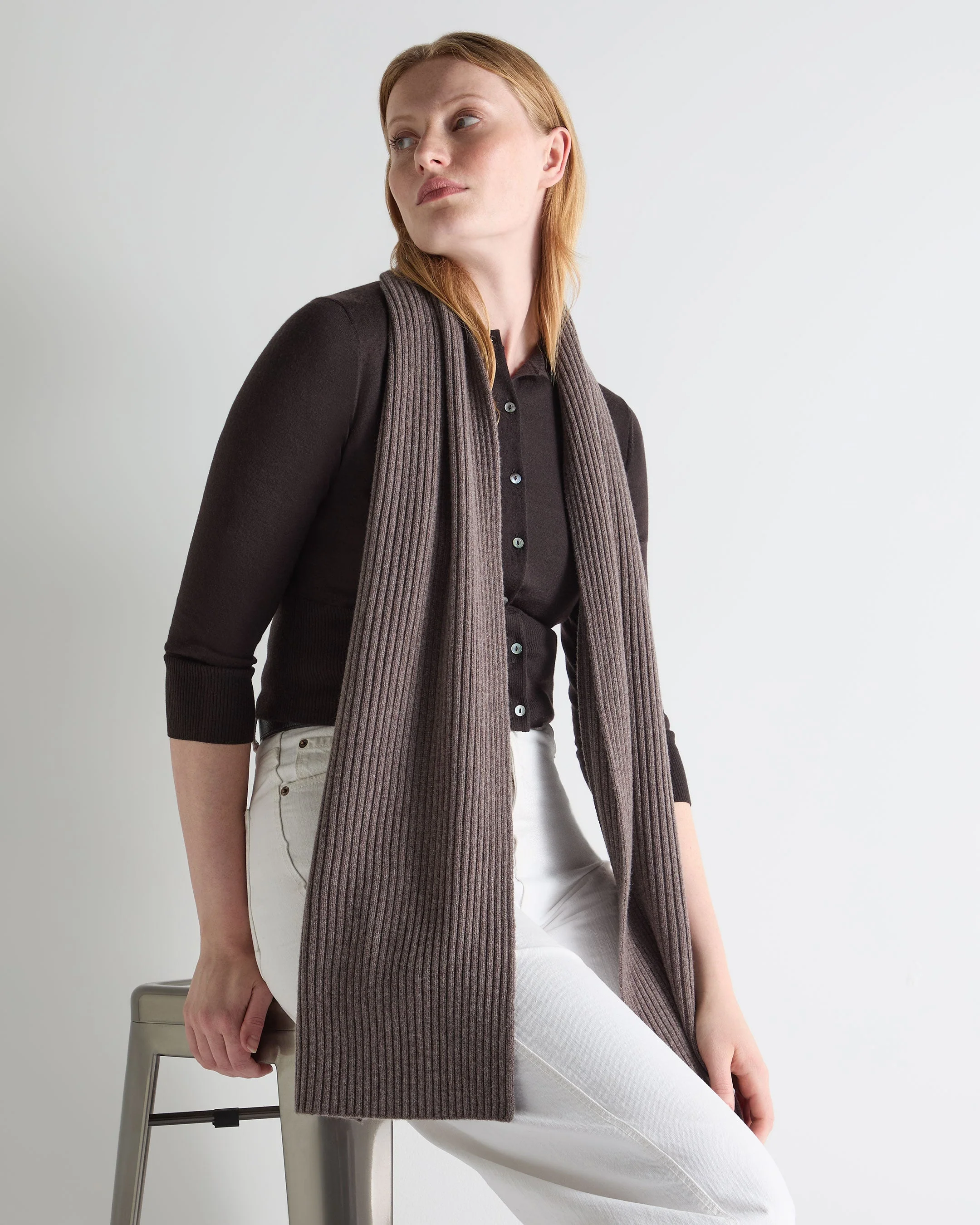 Unisex Short Ribbed Cashmere Scarf Otter Brown - Image 4