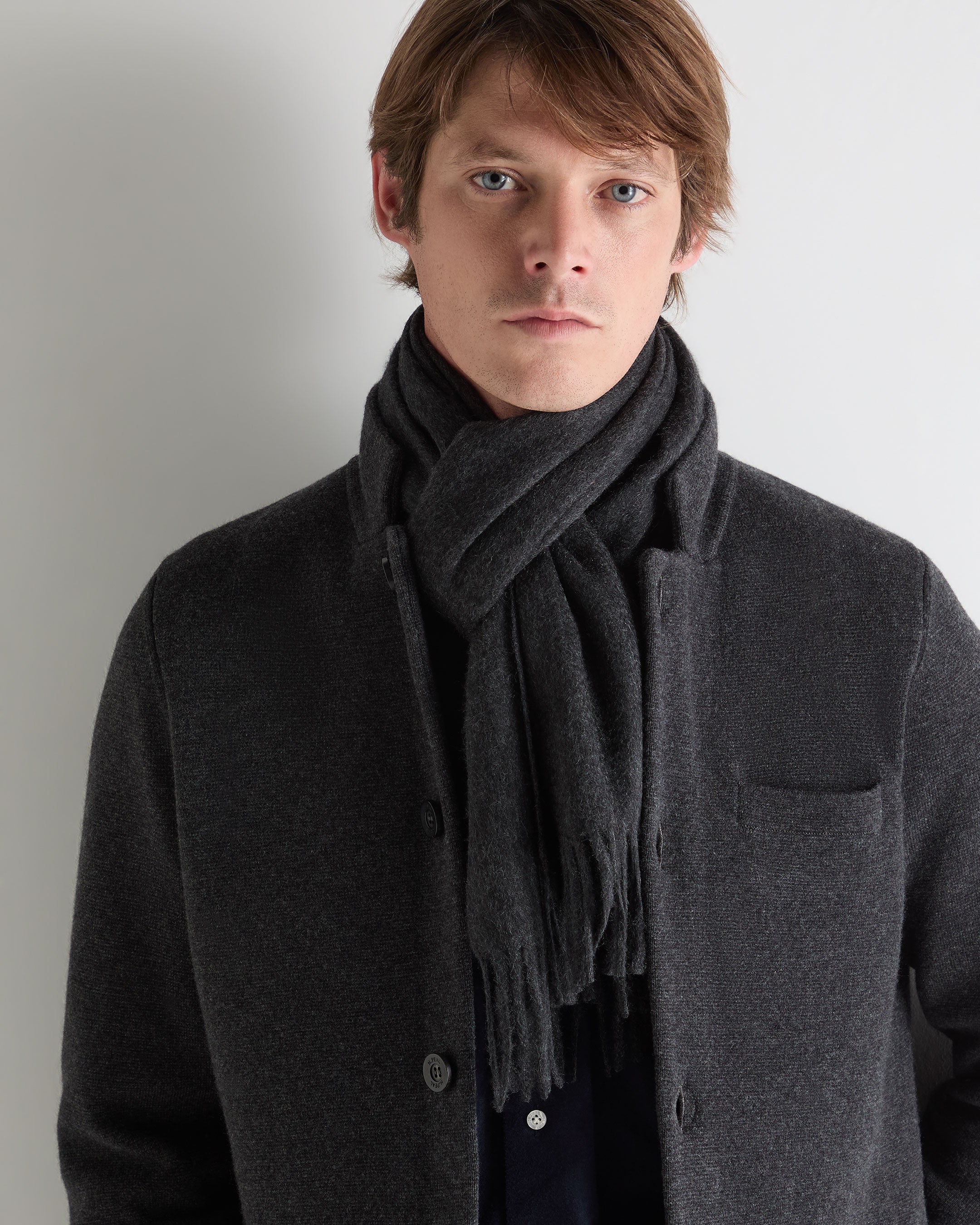 Unisex Woven Cashmere Scarf Deep Charcoal Grey - Image 5