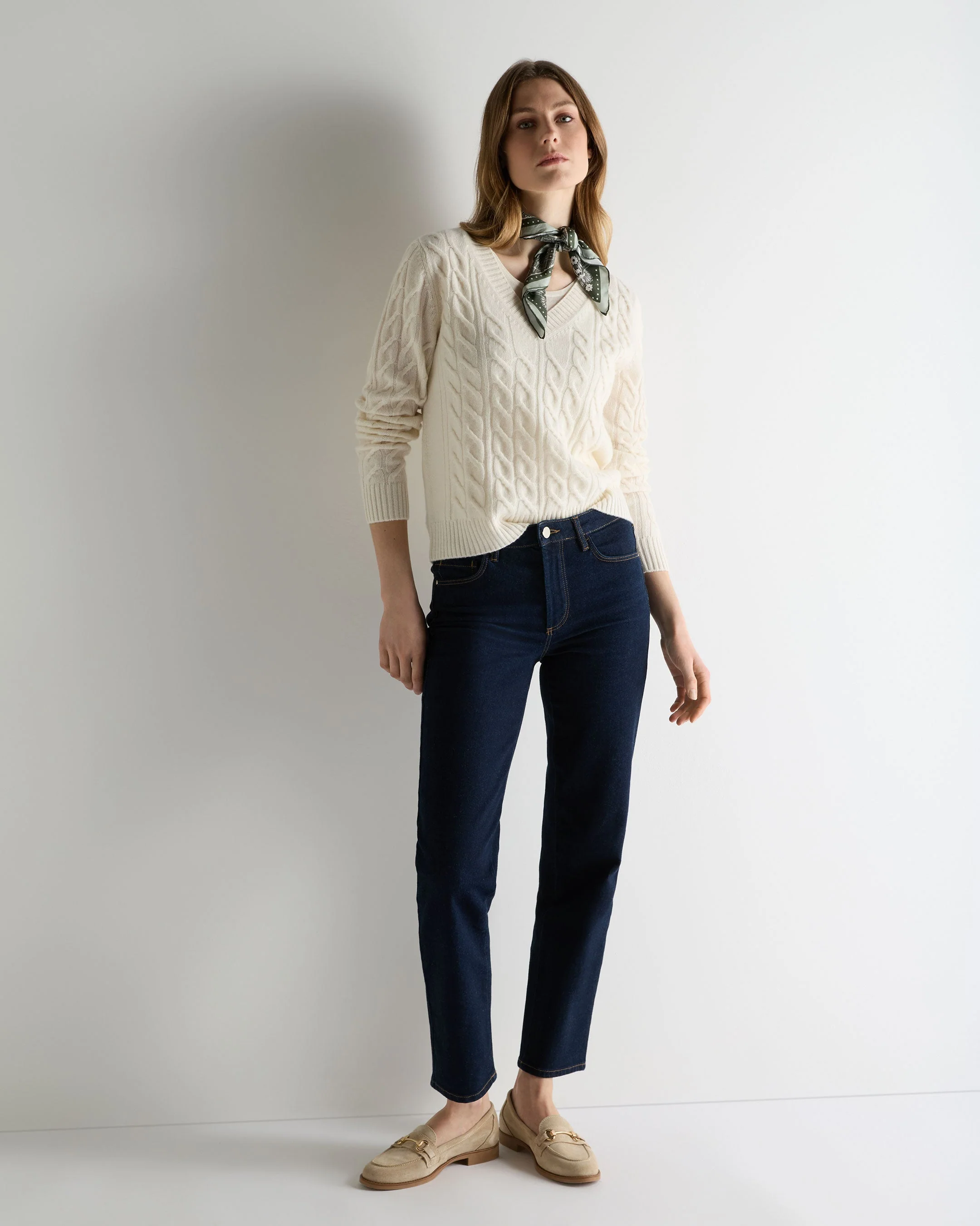 Women's Frankie Cable V Neck Cashmere Sweater New Ivory White - Image 3