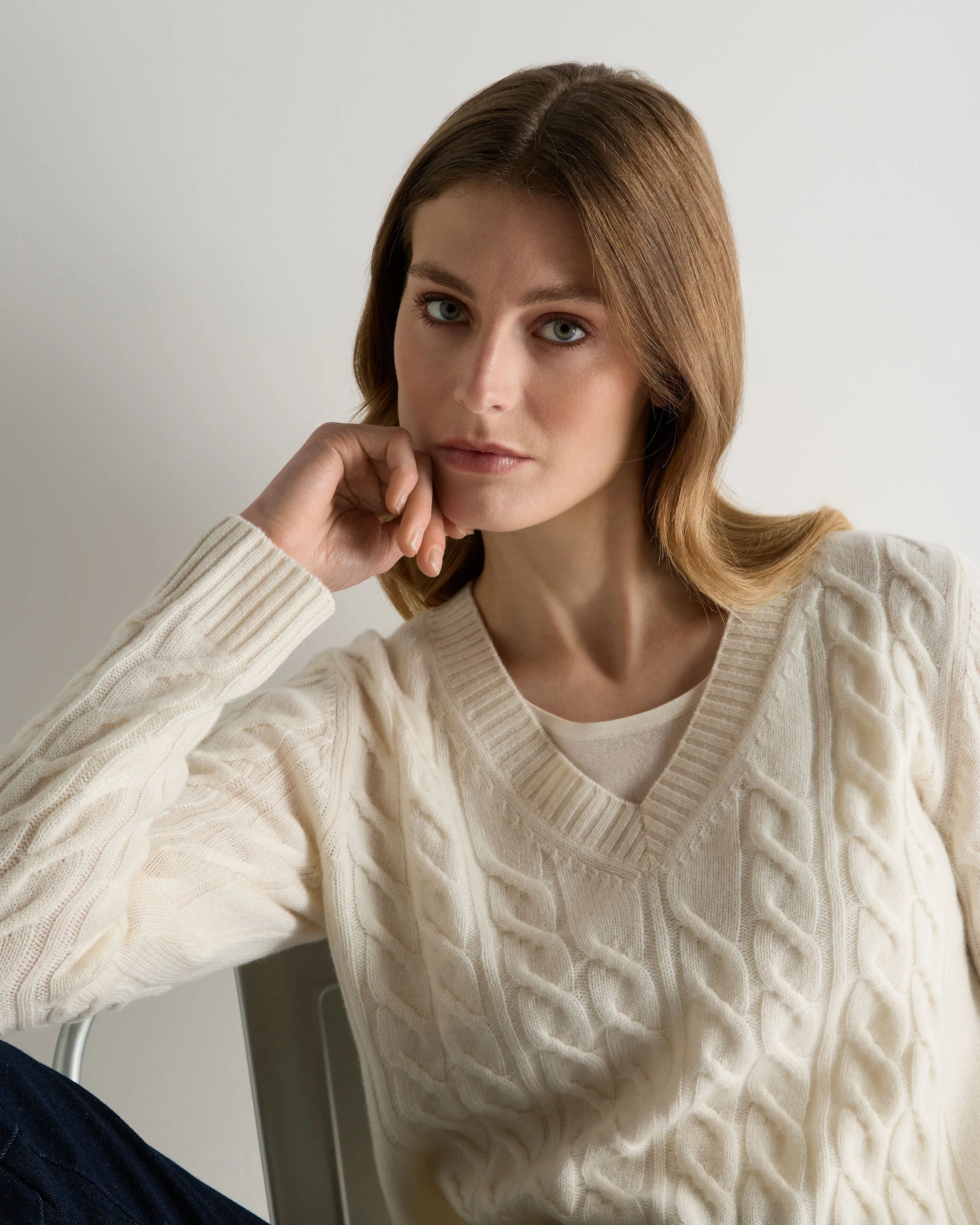 Women's Frankie Cable V Neck Cashmere Sweater New Ivory White - Image 5