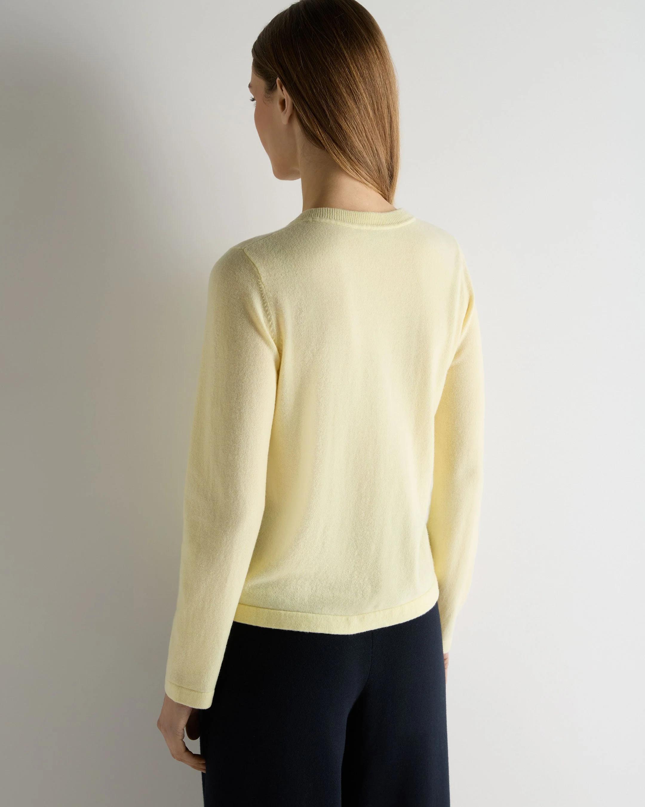 Women's Hallie Round Neck Cashmere Sweater Butter Yellow - Image 4