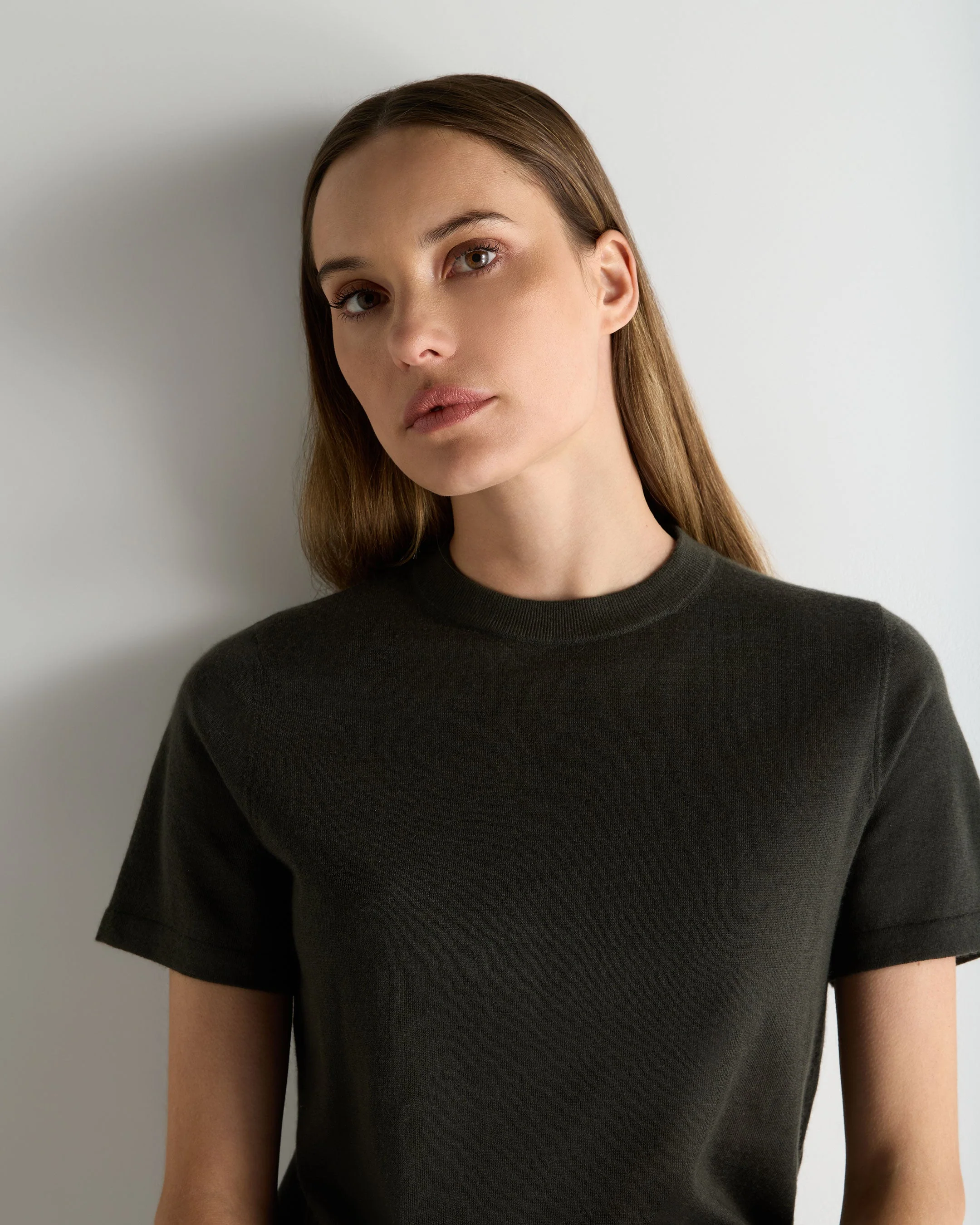 Women's Isla Superfine Cashmere T-Shirt Arabica Khaki Green - Image 5