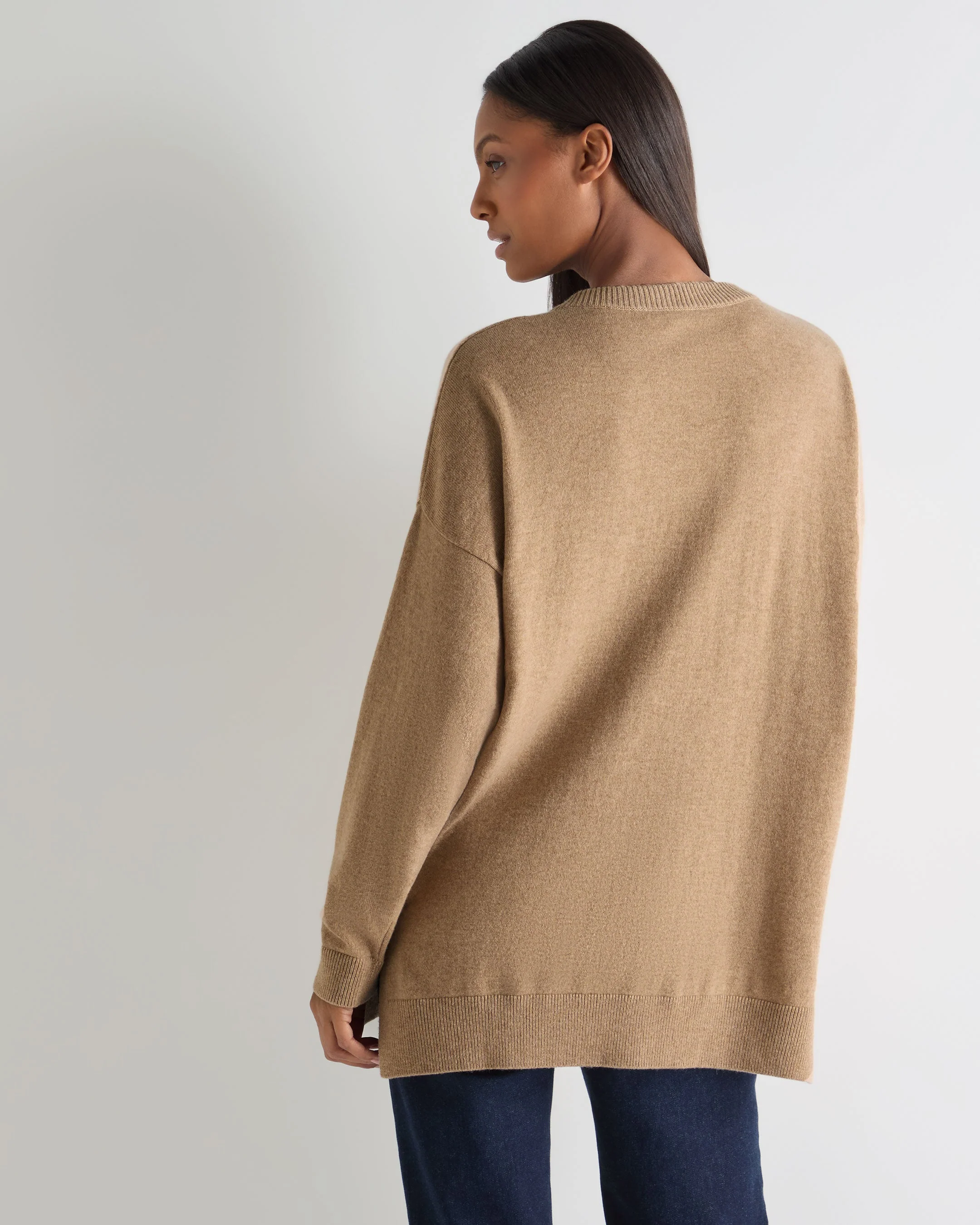 Women's Longline V Neck Cashmere Sweater Cappuccino Brown - Image 4