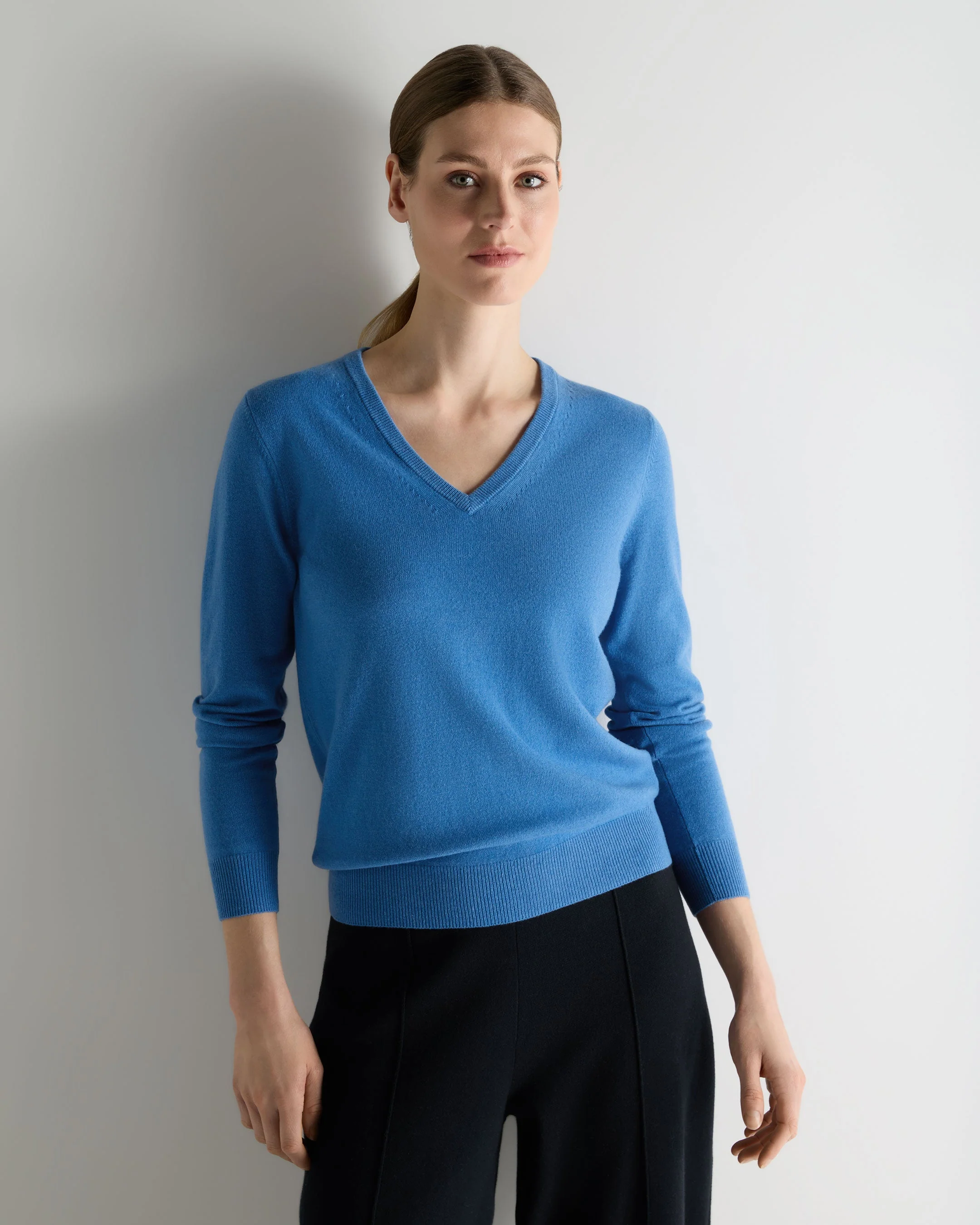 Women's Phoebe V Neck Cashmere Sweater Sunshine Blue