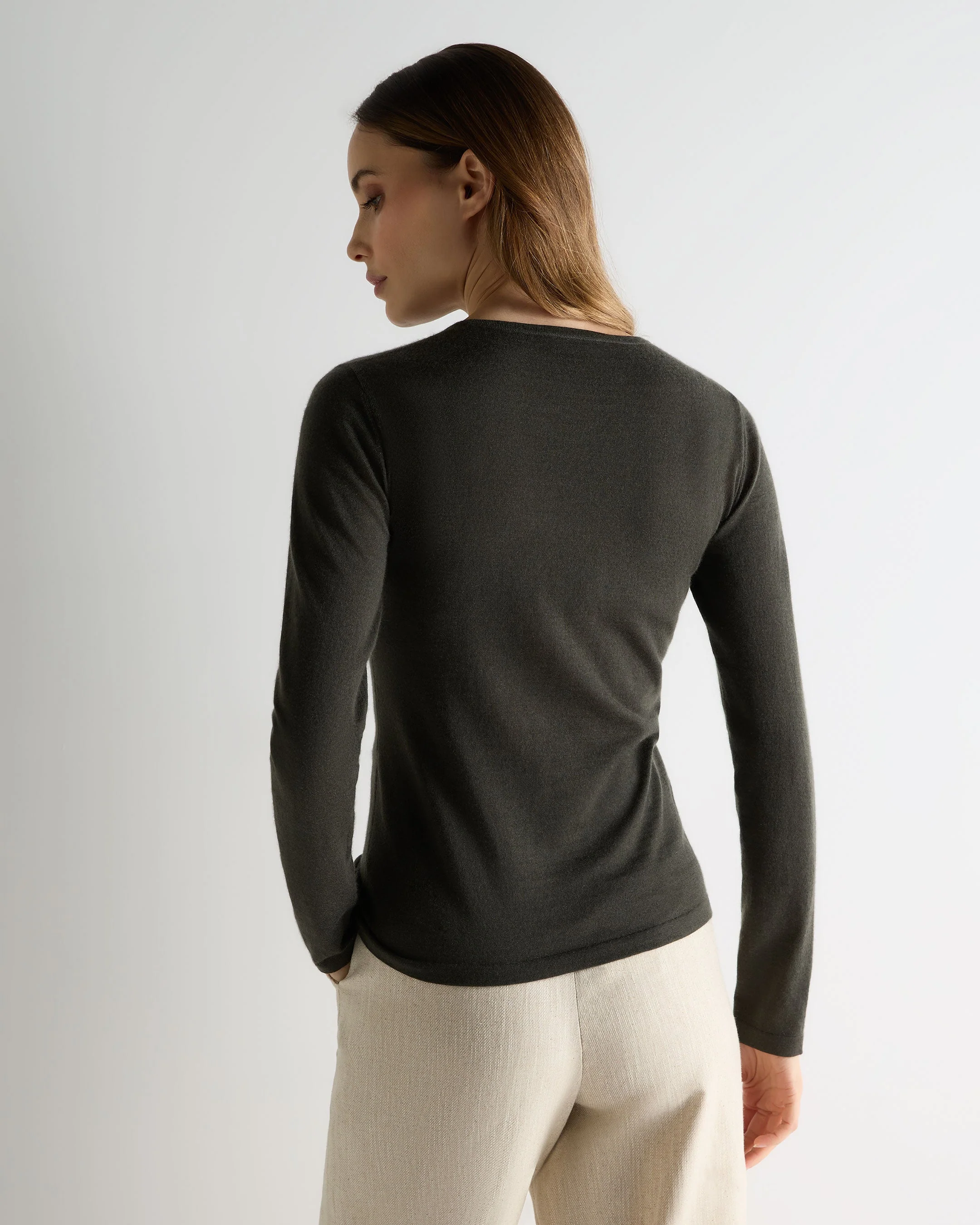 Women's Eden Superfine Cashmere Round Neck Top Arabica Khaki Green - Image 4