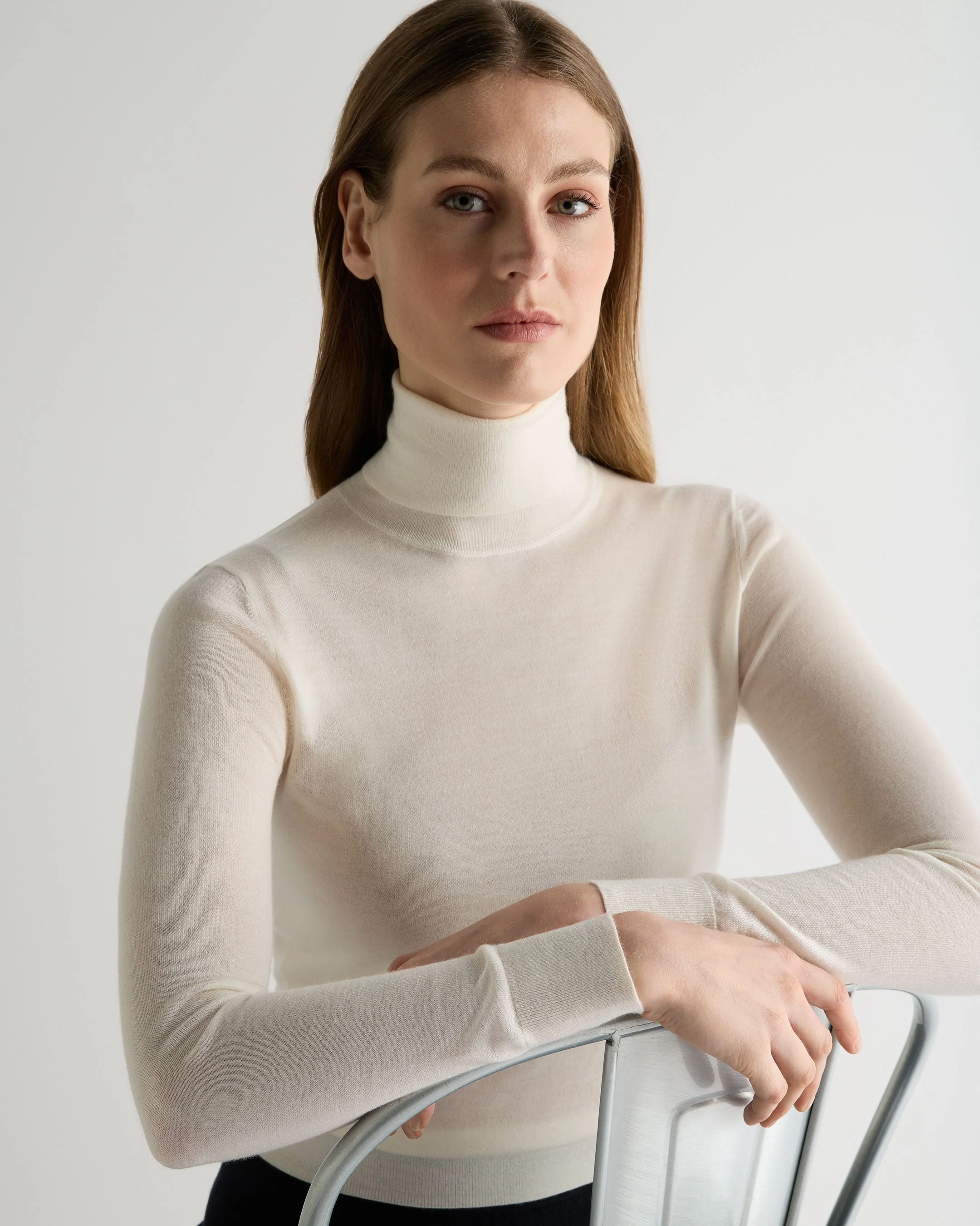 Women's Margot Superfine Cashmere Turtle Neck Sweater New Ivory White - Image 5
